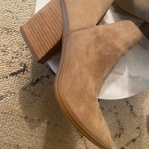 Steve Madden Camryn Suede Booties
